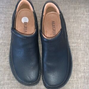 Excellent Preowned Condition Alegria Mens Shoes Size 42. Very nice/ Comfortable